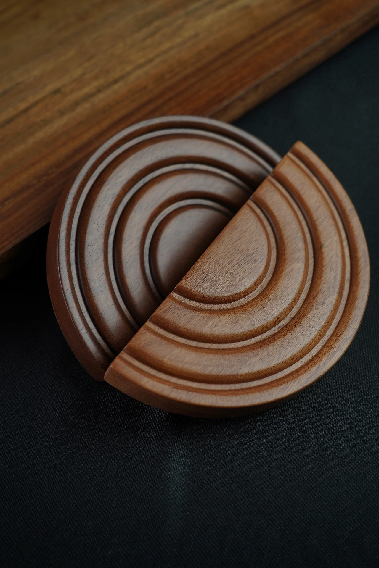 Ripples (6" x 3", Teak, Silver)